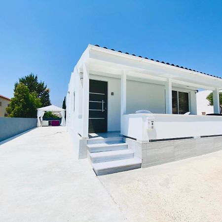 Sandy Bay Villa Айя-Напа Екстер'єр фото